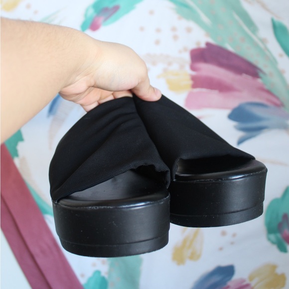 Vintage Trash Sandal Platforms π€π€ - Picture 2 of 4